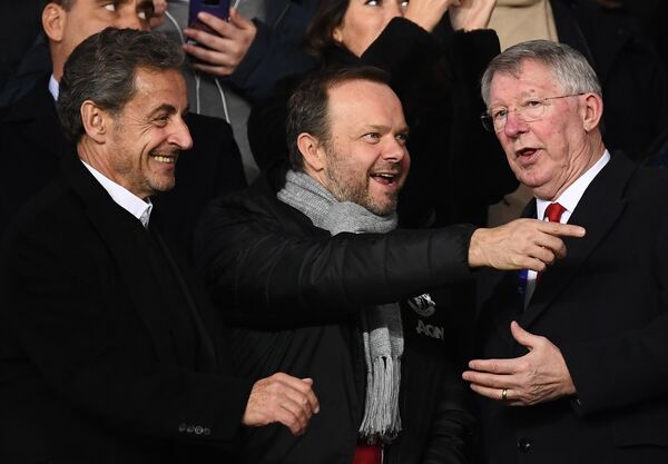 Sir Alex Ferguson (right) with Manchester United chief executive Ed Woodward (centre) and former French President Nicolas Sarkozy at the game in Paris on 6 March 2019 Sir Alex Ferguson (right) with Manchester United chief executive Ed Woodward (centre) and former French President Nicolas Sarkozy at the game in Paris on 6 March 2019 - Sputnik International