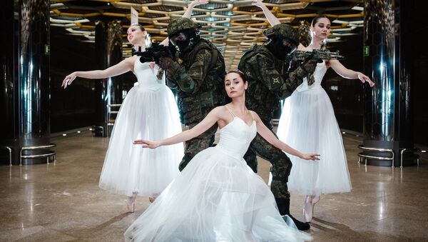 Troops and Ballerinas photoshoot in Ekaterinburg. - Sputnik International