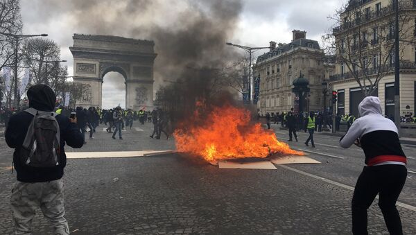 Yellow Vests protest in Paris 16 March - Sputnik International