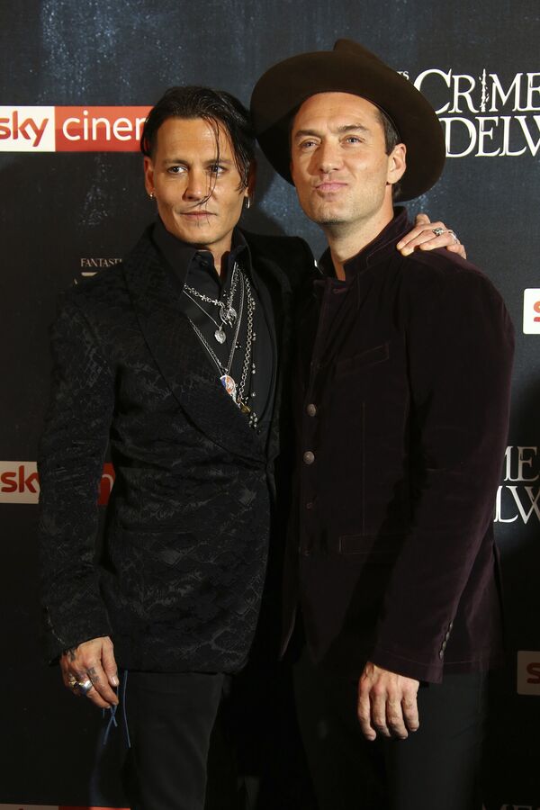 'Johnny Depp Movie Night': Ostracised Celeb's Fans Protest New Amber Heard Show - Sputnik International