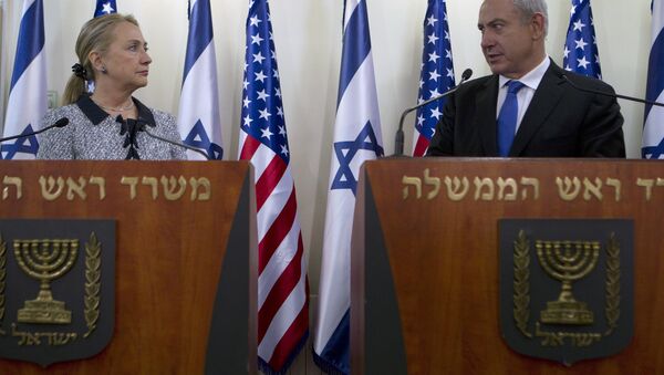 Israel's Prime Minister Benjamin Netanyahu and U.S. Secretary of State Hillary Rodham Clinton deliver joint statements in Jerusalem, Tuesday, Nov. 20, 2012. - Sputnik International