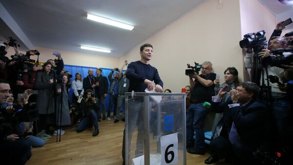 Zelensky votes in the election. - Sputnik International