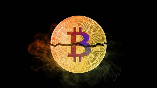 Bitcoin broken in half - Sputnik International