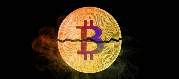 Bitcoin broken in half Bitcoin broken in half - Sputnik International