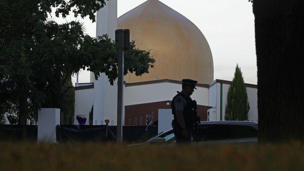 In this March 17, 2019, file photo, a police officer stands guard in front of the Al Noor mosque in Christchurch, New Zealand - Sputnik International