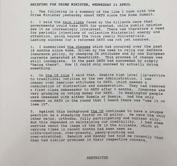   Briefing on NATO for Prime Minister John Major - Sputnik International