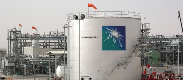 A general view shows a new plant inaugurated 22 March 2006 in Haradh, about 280 kms (170 miles) southwest of the eastern Saudi oil city of Dhahran, launching a project adding 300,000 barrels of oil to the kingdom's daily production capacity - Sputnik International