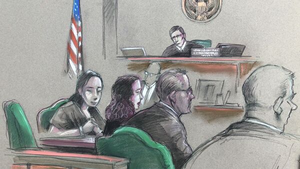 In this artist sketch, a Chinese woman, Yujing Zhang, left, listens to a hearing Monday, April 8, 2019, before federal Magistrate Judge William Matthewman in West Palm Beach, Fla. Secret Service agents arrested the 32-year-old woman March 30 after they say she gained admission by falsely telling a checkpoint she was a member and was going to swim. - Sputnik International