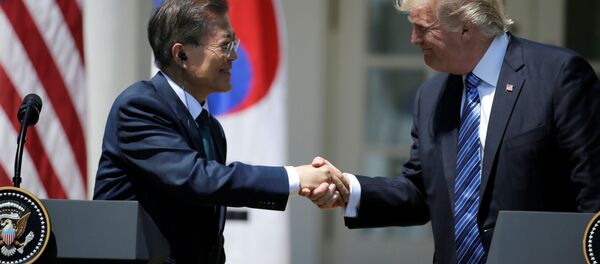 U.S. President Donald Trump (R) greets South Korean President Moon Jae-in U.S. President Donald Trump (R) greets South Korean President Moon Jae-in - Sputnik International