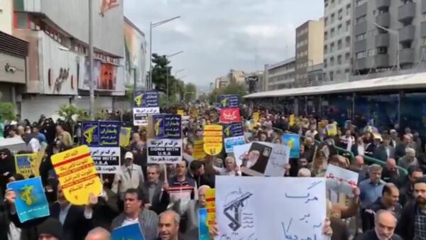 Protesters March in Tehran - Sputnik International