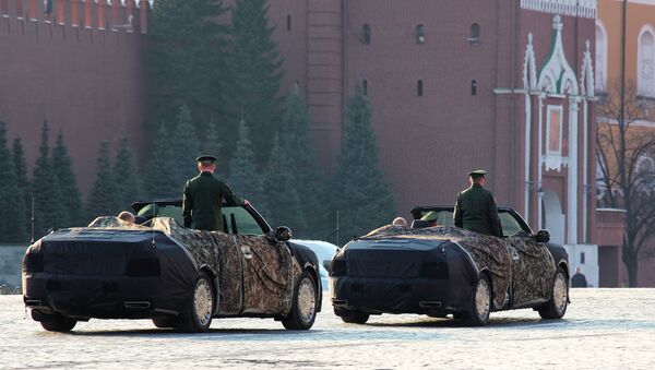 Cabriolets of Aurus passed on Red Square - Sputnik International