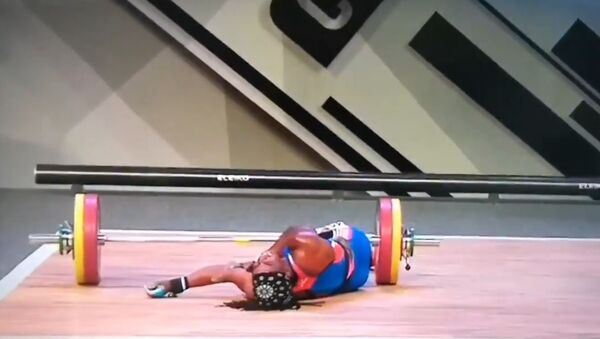 French Weightlifter Breaks Arm While Lifting 110kg - Sputnik International