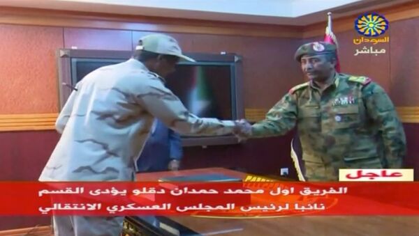 General Abdelfattah Mohamed Hamdan Dagalo is sworn-in as the deputy of the Sudanese transitional military council - Sputnik International