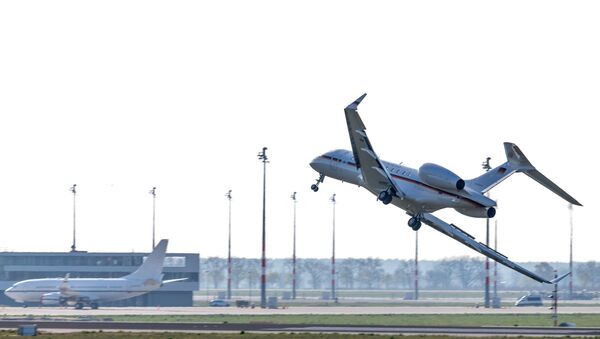 A Global 5000 jet of the government has problems landing at Schoenefeld Airport in Berlin, on April 16, 2019. Following a malfunction shortly after take-off, the aircraft turned back to Berlin-Schoenefeld Airport with major problems. - Sputnik International