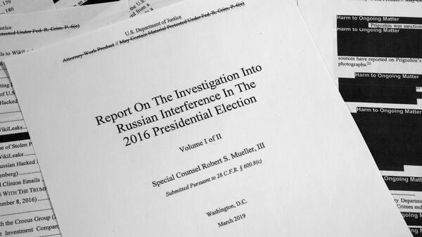 Special counsel Robert Mueller's redacted report on Russian interference in the 2016 presidential election as released on Thursday, April 18, 2019, is photographed in Washington. - Sputnik International