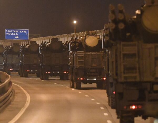 Military equipment deployed in Moscow to participate in 9 Victory Day Parade on 9 May. - Sputnik International