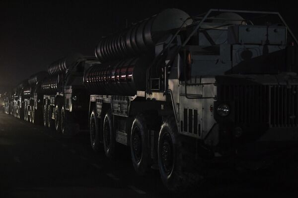 Military equipment deployed in Moscow to participate in 9 Victory Day Parade on 9 May - Sputnik International