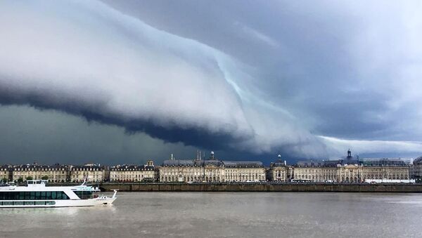 The sky over France's Bordeaux (File photo). - Sputnik International