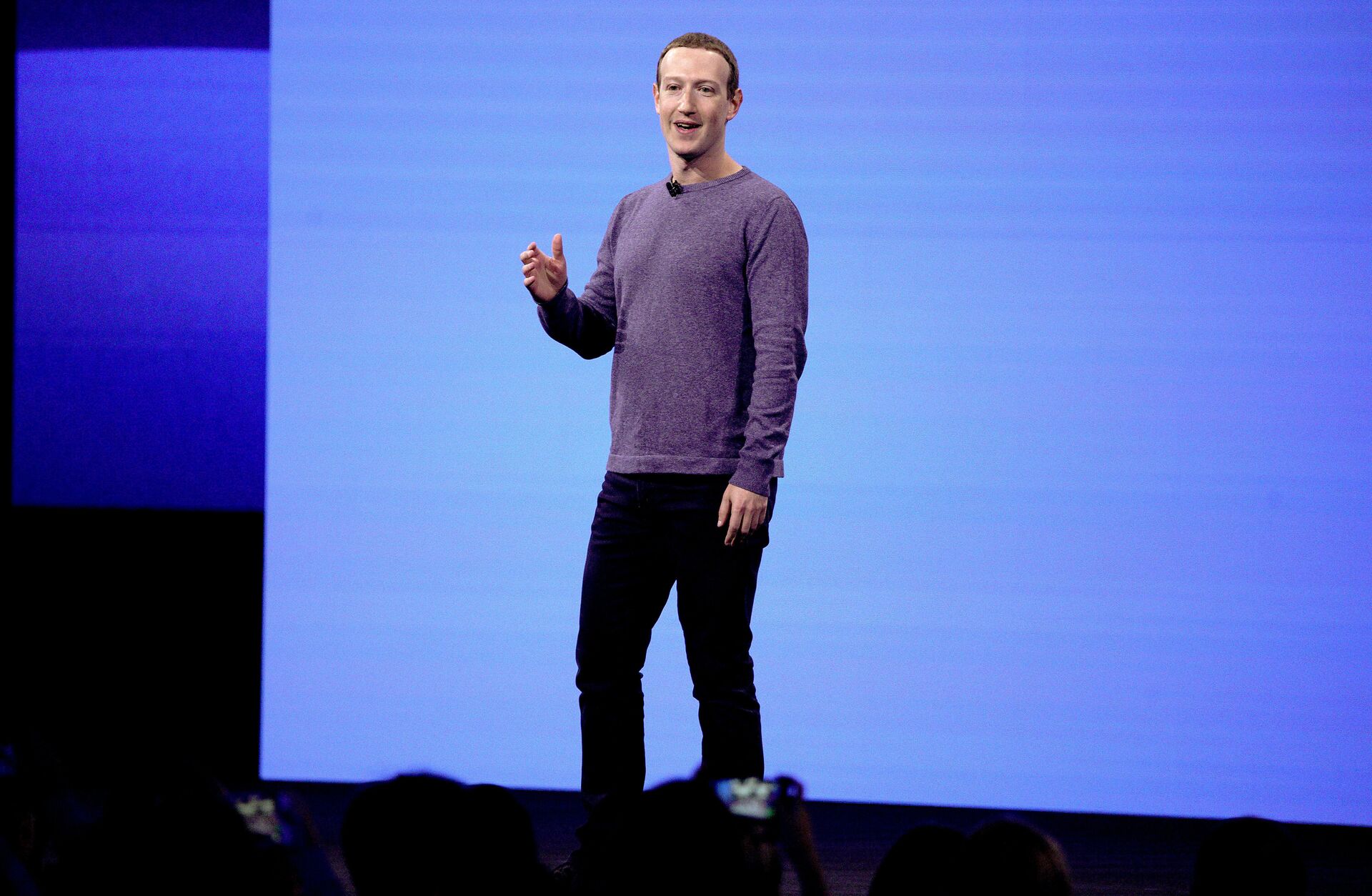 Facebook CEO Mark Zuckerberg makes the keynote speech at F8, the Facebook's developer conference, Tuesday, April 30, 2019, in San Jose, Calif. - Sputnik International, 1920, 27.02.2022