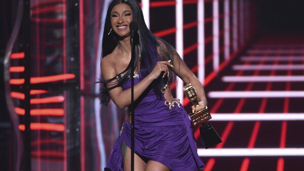 Cardi B accepts the Top Hot 100 Song award for Girls Like You at the Billboard Music Awards on Wednesday, 1 May 2019, at the MGM Grand Garden Arena in Las Vegas - Sputnik International