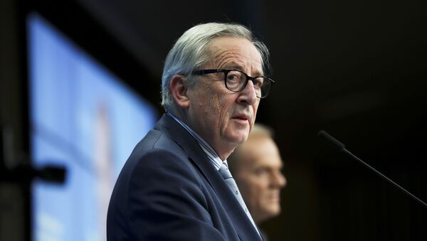 European Commission President Jean-Claude Juncker, left, and European Council President Donald Tusk - Sputnik International