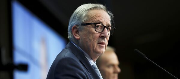 European Commission President Jean-Claude Juncker, left, and European Council President Donald Tusk - Sputnik International
