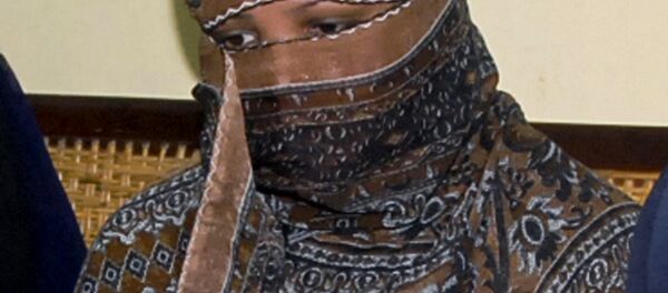 In this Nov. 20, 2010, file photo, Asia Bibi, a Pakistani Christian woman, listens to officials at a prison in Sheikhupura near Lahore, Pakistan. - Sputnik International