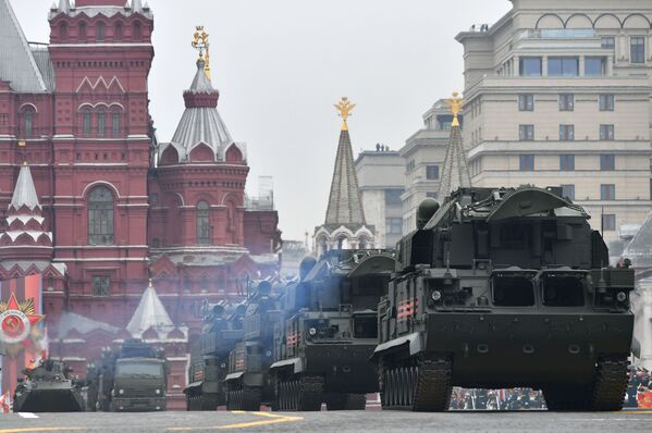 Tor-M2 Missile Systems During the Victory Day Parade at Moscow's Red Square - Sputnik International