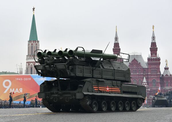 The Buk M-2 Missile System at the Red Square in Moscow - Sputnik International