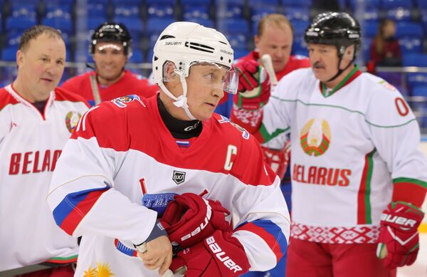 'No Excuses': Kremlin Reveals That Russian President Putin Has No Days Off 'No Excuses': Kremlin Reveals That Russian President Putin Has No Days Off - Sputnik International