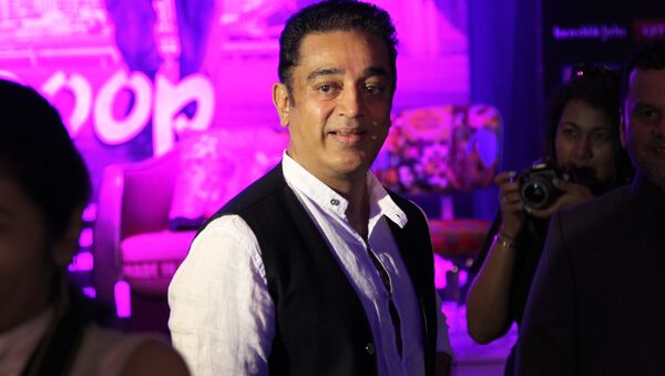 Indian Bollywood actor and director Kamal Haasan waits for a press conference about his latest movie Vishwaroop as part of the three-day long International Indian Film Academy (IIFA) awards Friday June 8, 2012 in Singapore - Sputnik International
