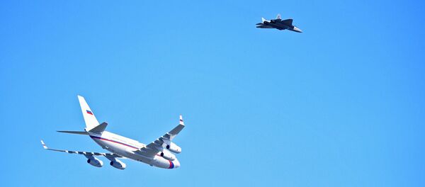 Putin's Plane Be Escorted by Six Su-57 Jets on Way to Astrakhan Region - Sputnik International