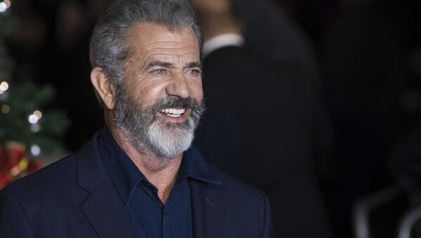 Actor Mel Gibson poses for photographers upon arrival at the premiere of the film 'Daddys Home 2', in London, Thursday, Nov. 16, 2017 - Sputnik International