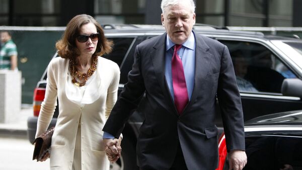 Conrad Black arrives at Federal Courthouse with his wife Barbara Amiel, Friday, June 24, 2011 in Chicago. Black, 66, once one of the world's most powerful media moguls - Sputnik International