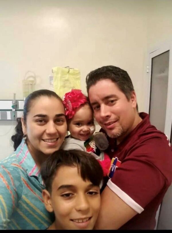 Isabella's family had to leave everything behind in Venezuela and move to Buenos Aires so their daughter could undergo a life-saving liver transplant that was funded by Venezuela. Isabella's family had to leave everything behind in Venezuela and move to Buenos Aires so their daughter could undergo a life-saving liver transplant that was funded by Venezuela. - Sputnik International
