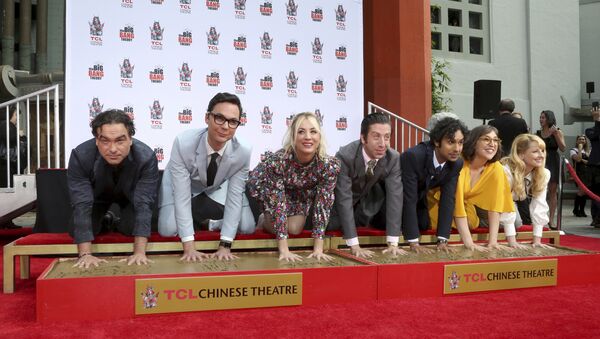 Johnny Galecki, from left, Jim Parsons, Kaley Cuoco, Simon Helberg, Kunal Nayyar, Mayim Bialik and Melissa Rauch, members of the cast of the TV series The Big Bang Theory, place their hands in cement during a hand and footprint ceremony at the TCL Chinese Theatre on Wednesday, May 1, 2019 at in Los Angeles - Sputnik International