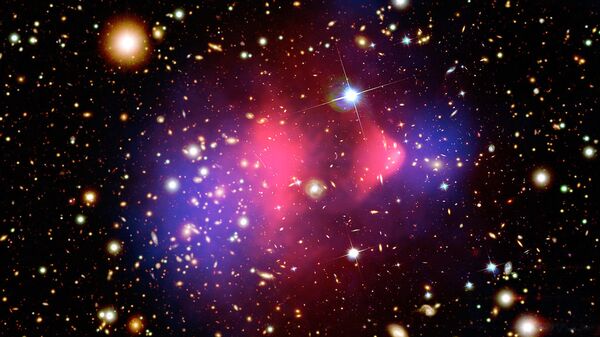 Composite image showing the galaxy cluster 1E 0657-56, better known as bullet cluster - Sputnik International