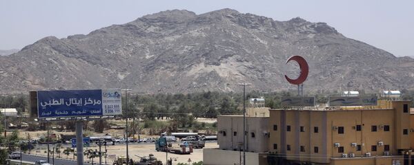 This photo shows an army tank being transported, in the city of Najran, Saudi Arabia, near the border with Yemen, 23 April 2015. This photo shows an army tank being transported, in the city of Najran, Saudi Arabia, near the border with Yemen, 23 April 2015. - Sputnik International