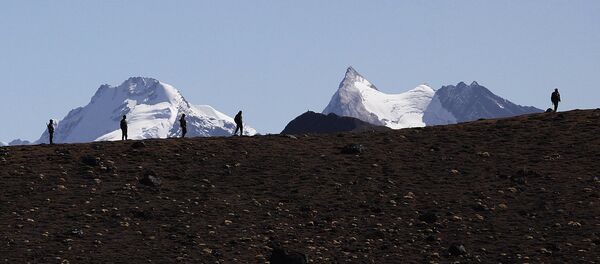 Indian Army soldiers patrol at the Indo-China border (File) Indian Army soldiers patrol at the Indo-China border (File) - Sputnik International