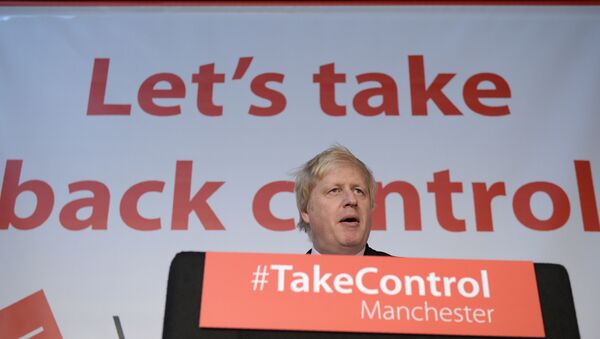 Boris Johnson at the podium during a Vote Leave event during the 2016 Brexit referendum - Sputnik International