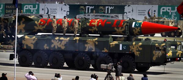 A Pakistani Shaheen II missile is displayed during the Pakistan National Day parade in Islamabad, Pakistan, Monday, March 23, 2015 A Pakistani Shaheen II missile is displayed during the Pakistan National Day parade in Islamabad, Pakistan, Monday, March 23, 2015 - Sputnik International