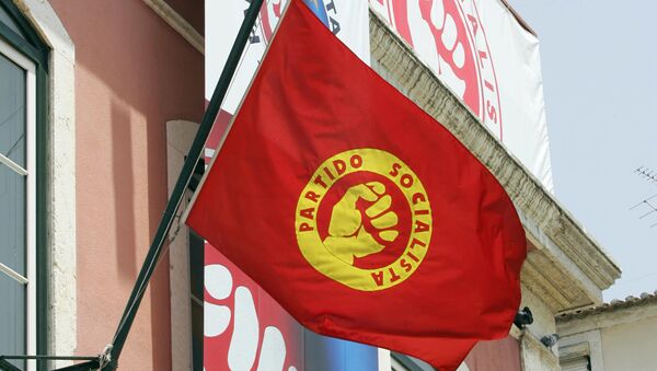 The Portuguese Socialist party flag (File) - Sputnik International