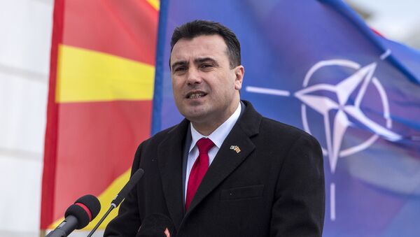 Macedonia's Prime Minister Zoran Zaev addresses the nation during an official ceremony of raising the NATO flag in front of the Government of Macedonia in Skopje on February 12, 2019. - Sputnik International