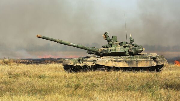 Russian T-72 main battle tank  - Sputnik International