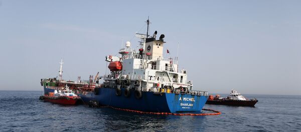 A. Michel UAE tanker is seen off the Port of Fujairah, United Arab Emirates, May 13, 2019 - Sputnik International
