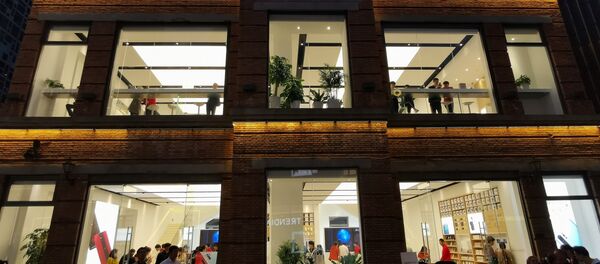 A Huawei store is seen at a commercial area in Wuhan, Hubei province, China March 30, 2019. Picture taken March 30, 2019 - Sputnik International