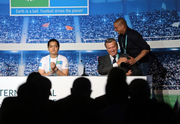 Int'l Football for Friendship Forum 2019 in Madrid Unites Kids' Soccer Experts From Around the Globe Int'l Football for Friendship Forum 2019 in Madrid Unites Kids' Soccer Experts From Around the Globe - Sputnik International