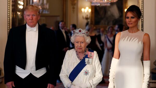 U.S. President Donald Trump, First Lady Melania Trump and Britain's Queen Elizabeth pose at the State Banquet at Buckingham Palace in London, Britain June 3, 2019. - Sputnik International