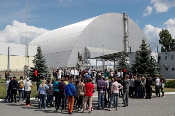 Tourists Visit Chernobyl Nuclear Power Plant - Sputnik International