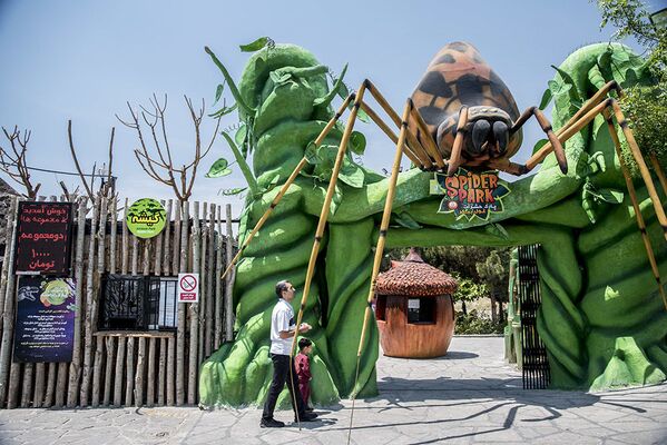 Tehran Opens Giant Insects Park  - Sputnik International